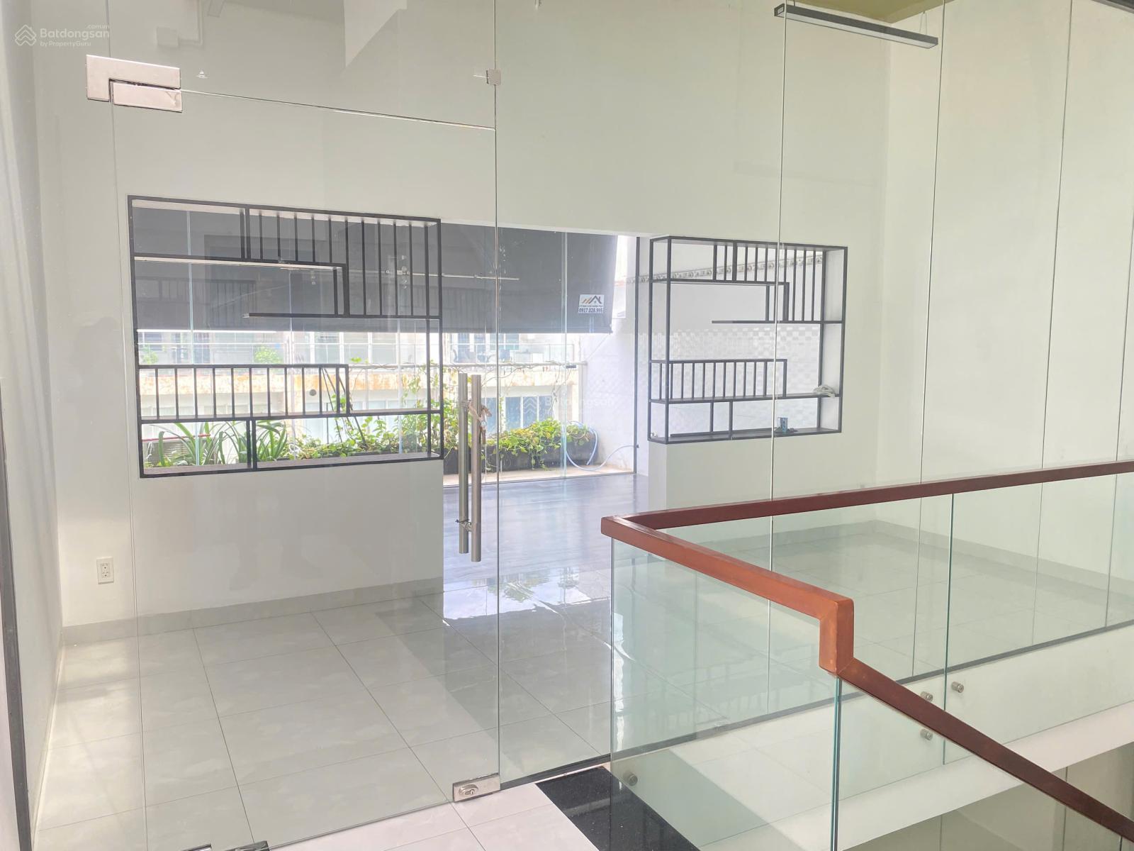 VP Sala, An Khánh, Q2 xịn đẹp, hoàn thiện, 40m2, chỉ 16 triệu/tháng, free xe tại hầm, bao PQL, nước