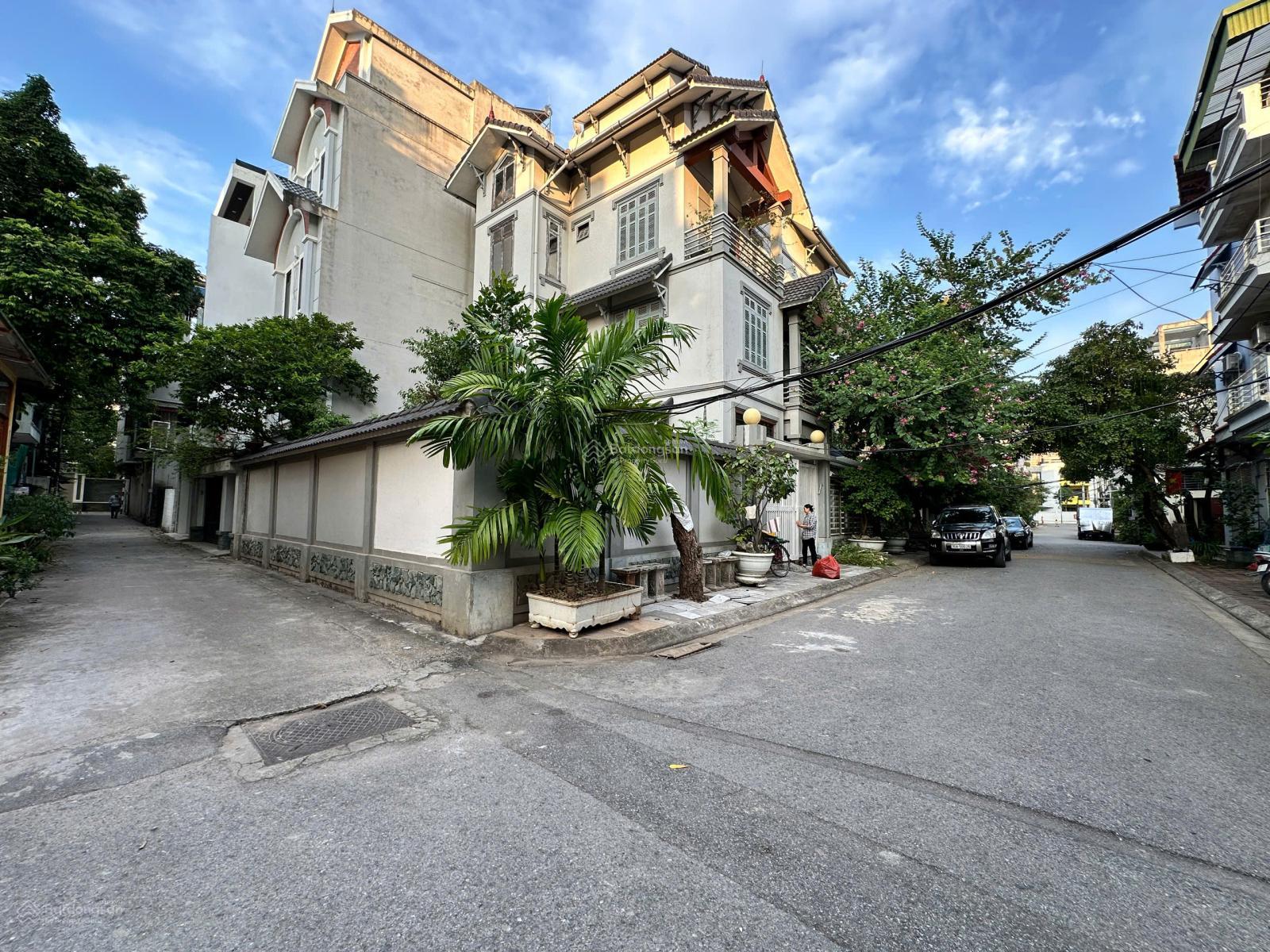 Bán nhà phố Tư Đình, Long Biên 100m x 5T Ô TÔ TRÁNH - KHU PHÂN LÔ Q.ĐỘI sát HimLam - nhỉnh 16 tỷ