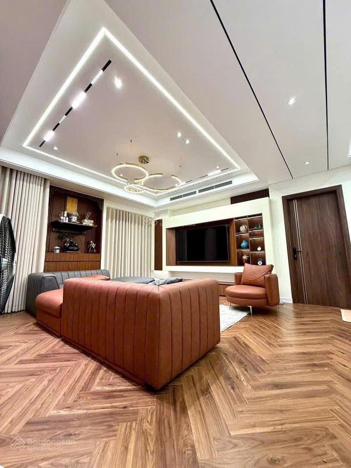 Chính chủ bán căn hộ 2 phòng ngủ 78m2 tòa CT1 TP Giao Lưu 234 PV Đồng giá 5,5 tỷ. LH 0888 486 ***