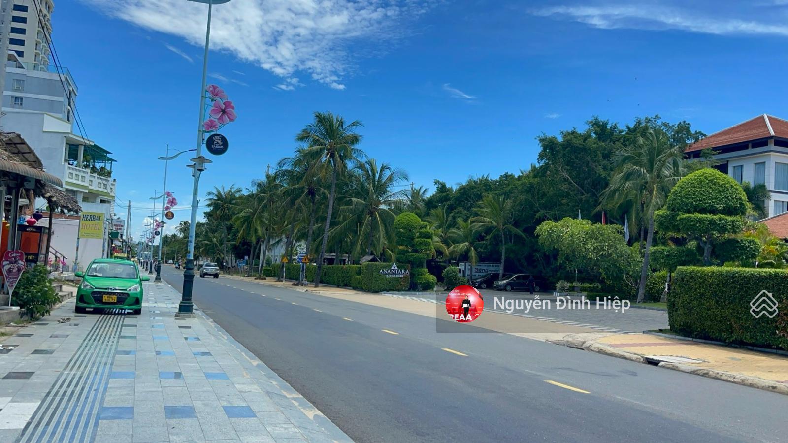 Cần bán resort 4500m2 thổ cư cạnh biển mặt tiền Nguyễn Đình Chiểu, Hàm Tiến khu phố Tây vip