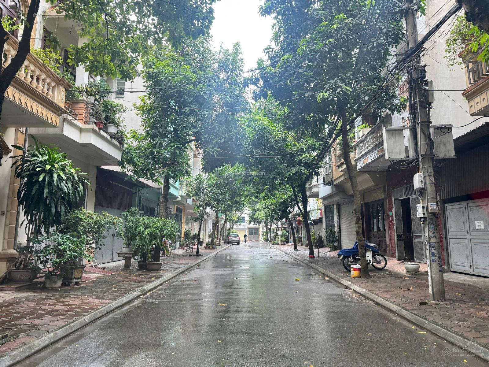 Bán đất phố Trạm (Trần Đăng Khoa) 95m Ô TÔ TRÁNH TRẢI NHỰA - SÁT HỒ, CÔNG VIÊN 16.5 tỷ