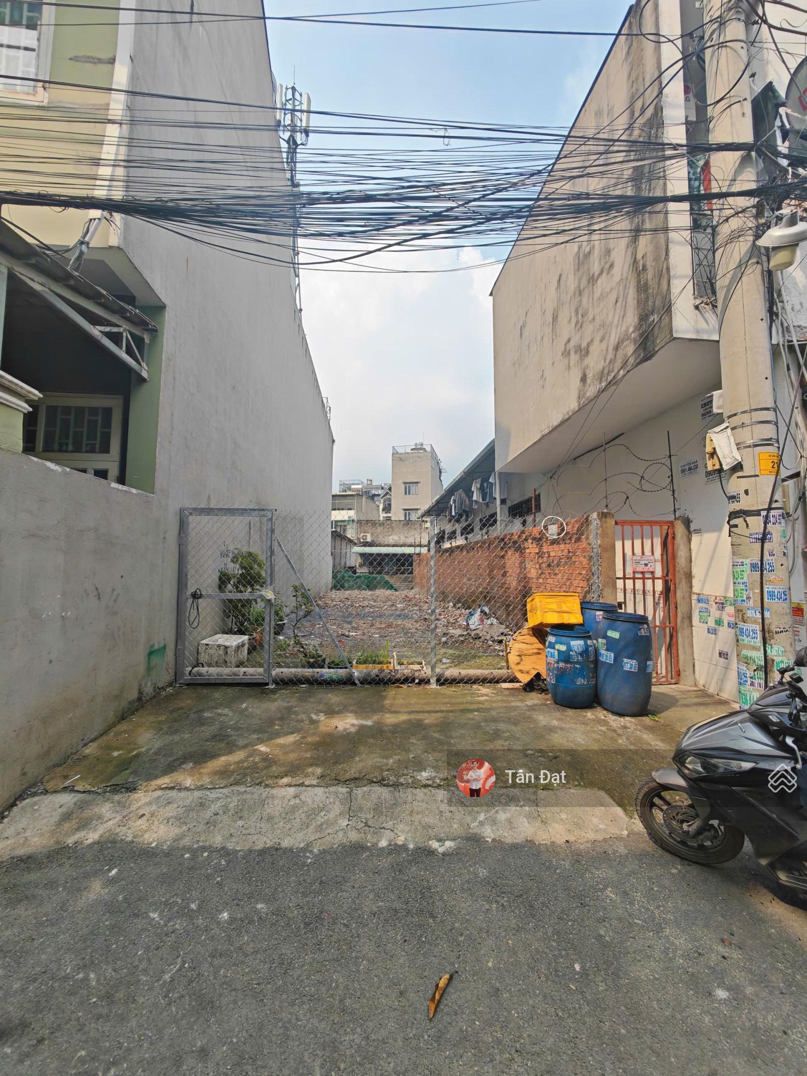 Lô đất vàng trung tâm Linh Trung DT 112.8m² (5x22.5), chỉ 62.9tr/m2, gần ngã tư Thủ Đức & Vincom Lô đất vàng trung tâm Linh Trung DT 112.8m² (5x22.5), chỉ 62.9tr/m2, gần ngã tư Thủ Đức & Vincom