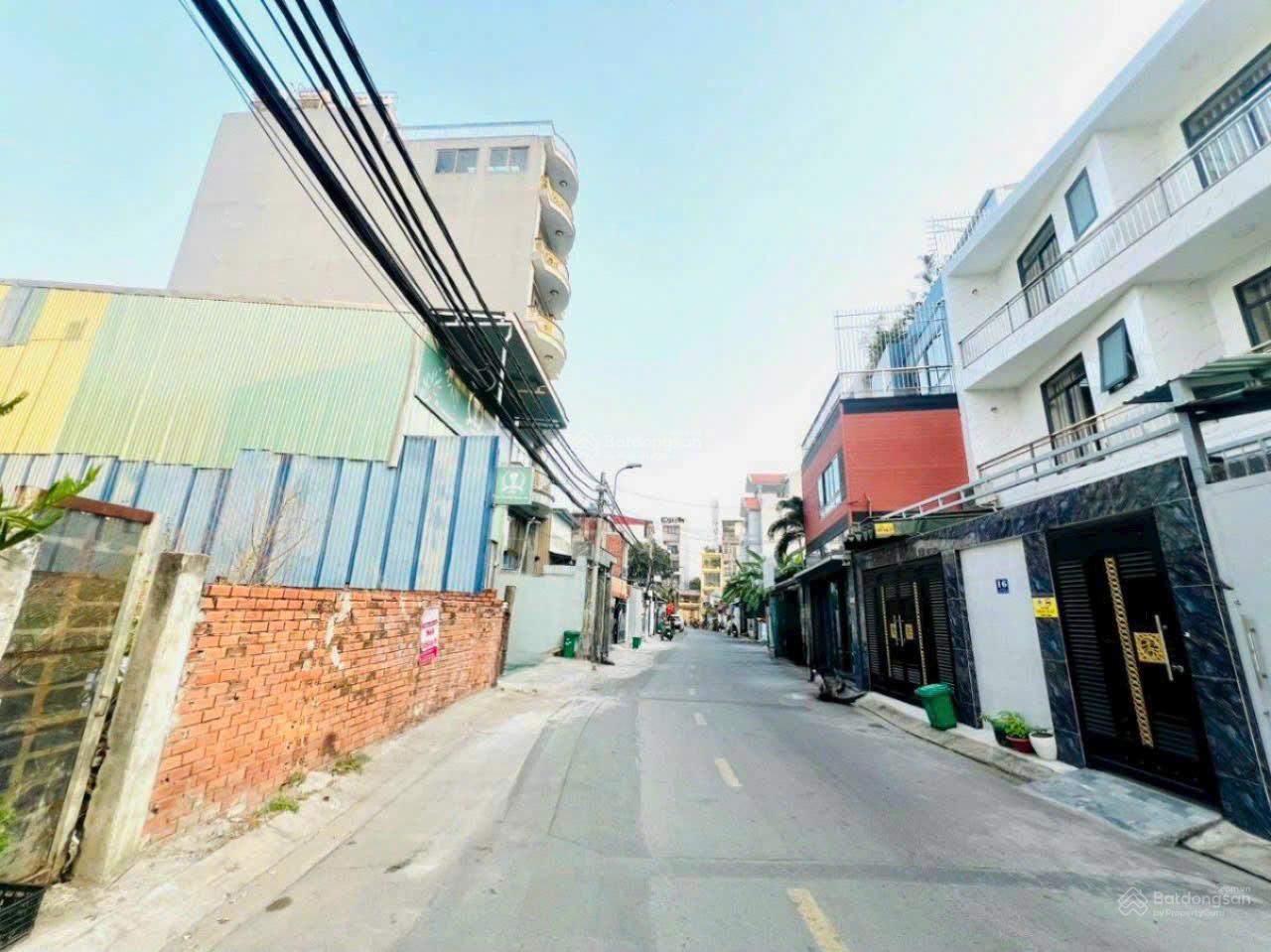 Bán nhanh 107,3m2 đất ở , mặt đường nhựa 8m , tiện ở / kinh doanh