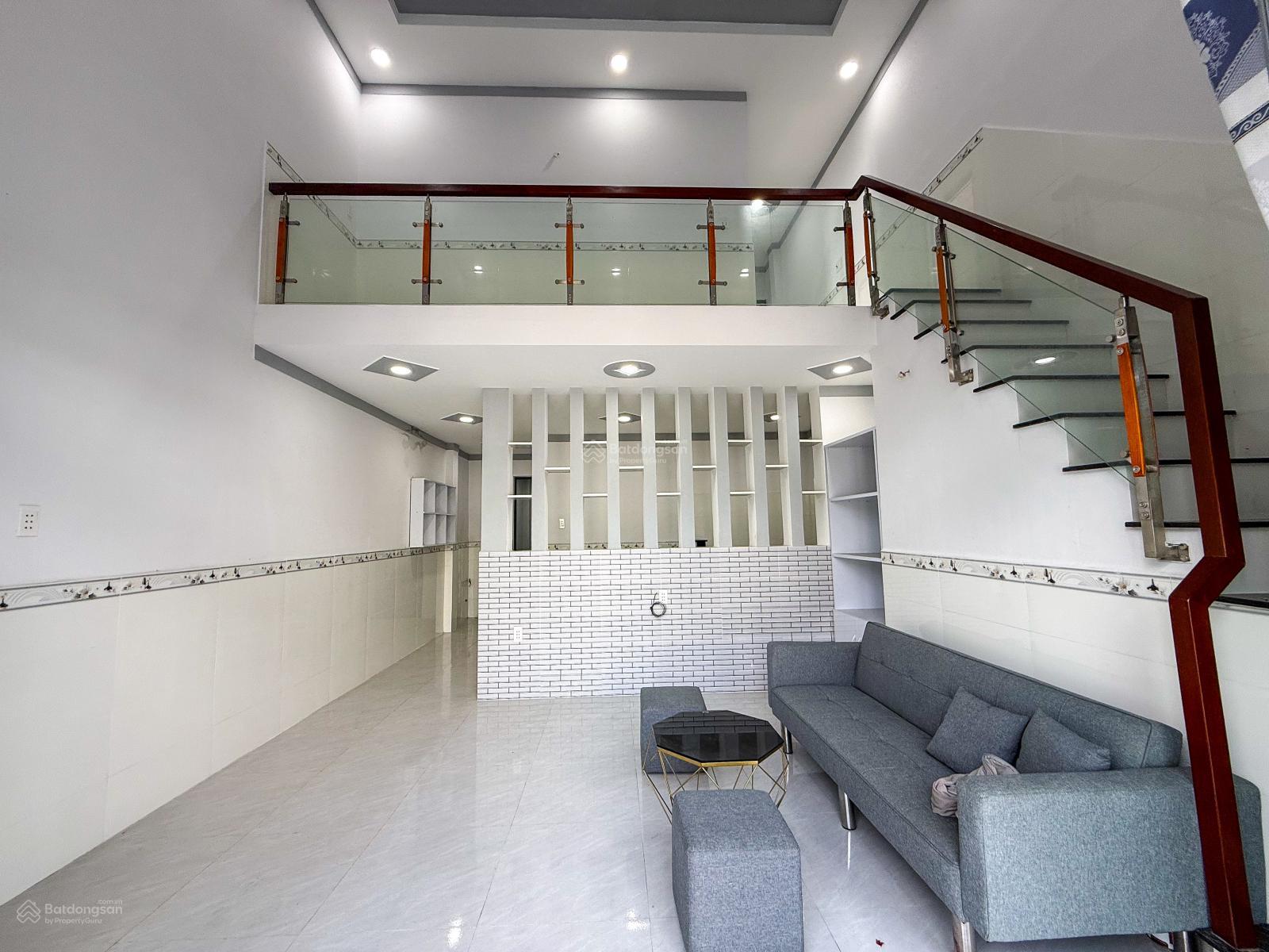 Bán nhà 1T 1L (DT: 72m2) sổ riêng thổ cư 100% đường oto ngay bờ kè Bửu Long. Giá chỉ 2,650 tỷ