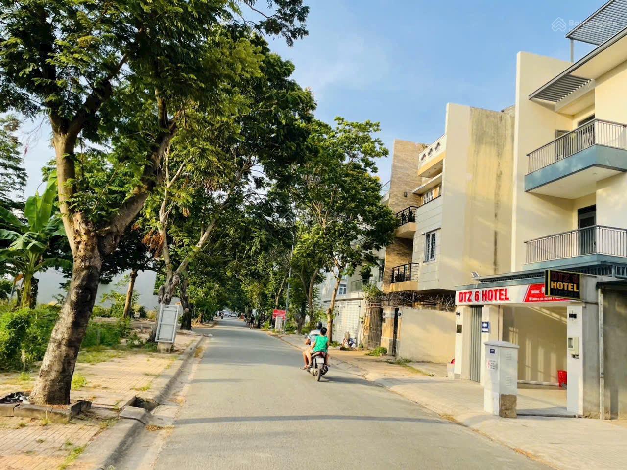 Cần bán nhanh đất nền 270m ngang 13m ngay chung cư Hausneo giá 71 tr/m2 Cần bán nhanh đất nền 270m ngang 13m ngay chung cư Hausneo giá 71 tr/m2