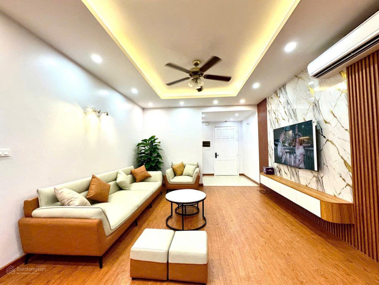 Rẻ nhất Tố Hữu, C14 Bắc Hà, 132m 3N3Vs, tầng trung, nhà đẹp ở ngay, giá 8,6 tỷ