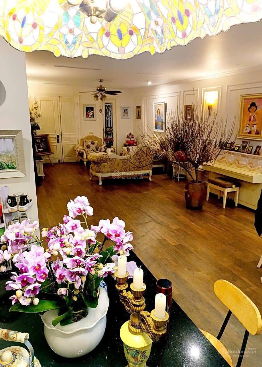 PHÂN LÔ ÔTÔ ĐỖ CỬA, ÔTÔ TRÁNH CĂN DUY NHẤT PHỐ LẠC TRUNG, AN NINH TỐT, Ở THÌ SƯỚNG, KD ĐA DẠNG.