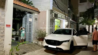 Chính chủ bán nhà xe hơi đậu trong nhà Tô Hiến Thành, ngay chợ thuốc Nguyễn Giản Thanh