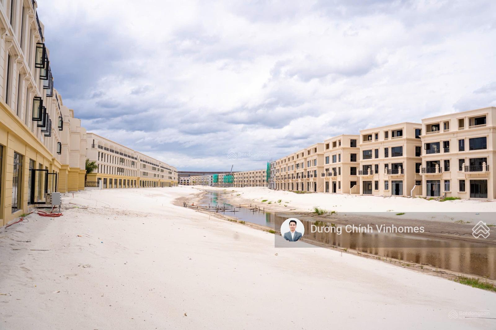 (Hot) biệt thự song - đơn lập, Đảo Hoàng Gia, chiết khấu cao 40%, giá cuối chỉ còn từ 12 tỷ/căn