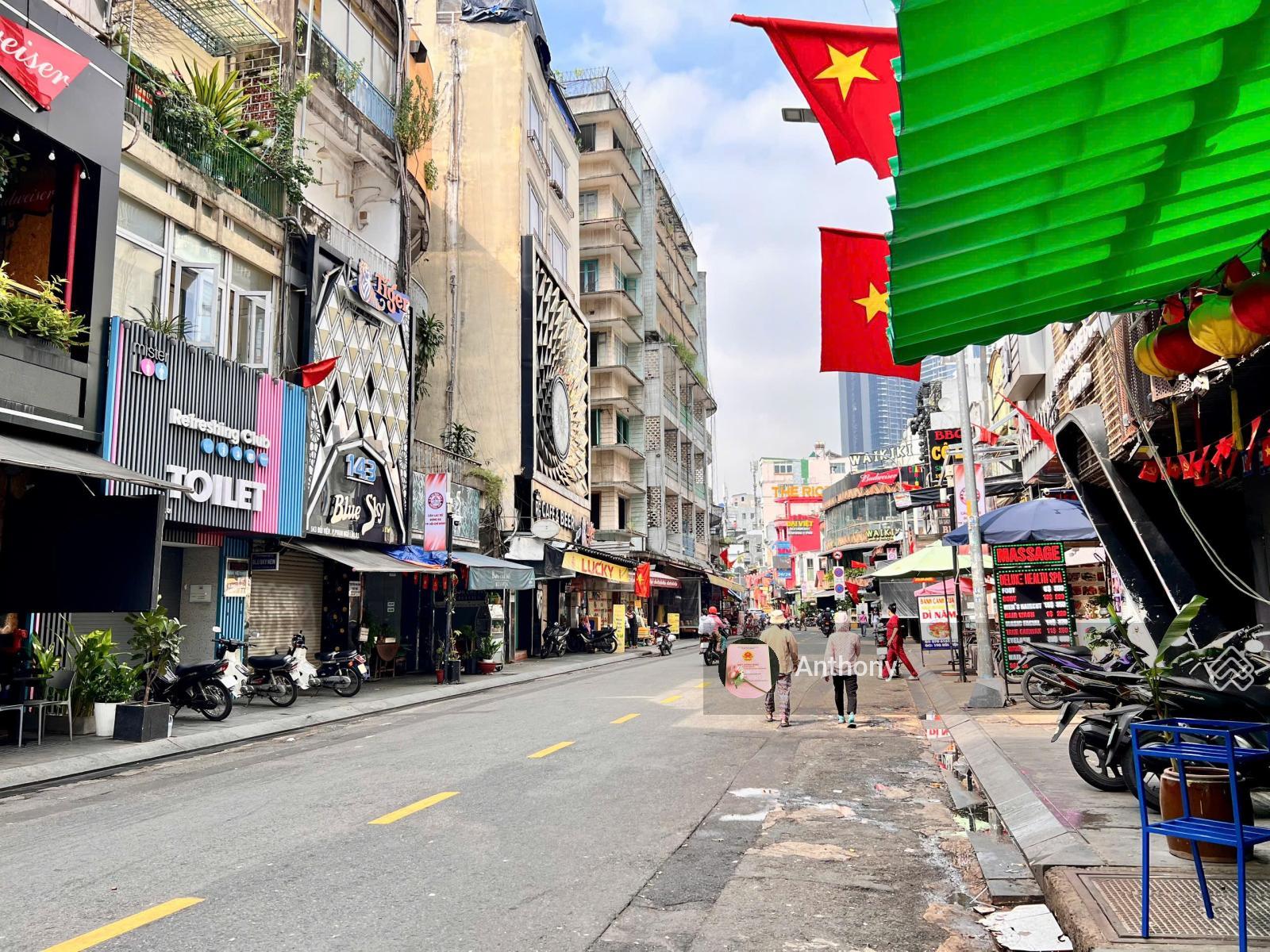 BÁN GẤP! NHÀ 5 TẦNG MẶT TIỀN BÙI VIỆN (ĐOẠN NGAY NGÃ 4 ĐỀ THÁM) HĐT NET 115TR/TH, 42 TỶ