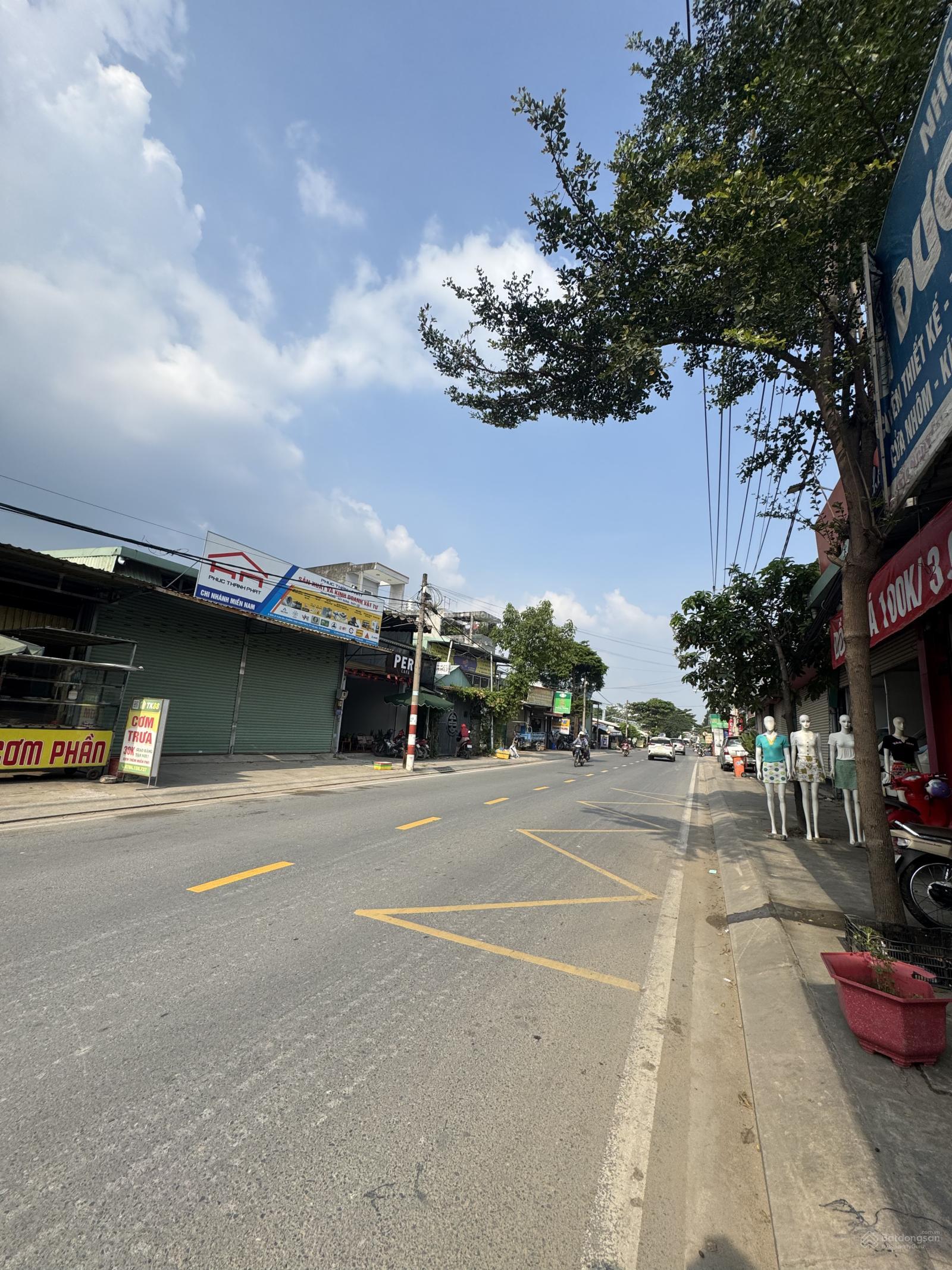 Bán gấp đất tại Nguyễn Duy Trinh , Quận 9 , 12,9 tỷ, 165m2, mặt tiền 5m, Đuờng rộng 30m