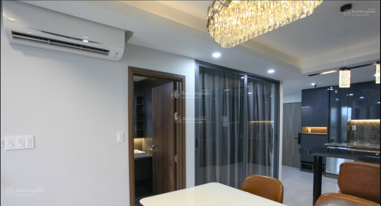 Bán căn hộ Saigon South Residence DT 71m2 nội thất cao cấp, có ô xe oto giá 6 tỷ có sổ