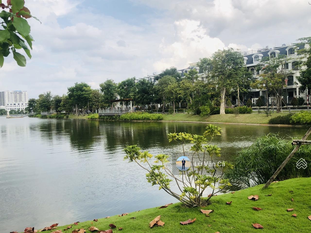 Chính chủ cần bán gấp shophouse căn góc sân vườn 7x20m full nội thất có thang máy 3 lầu giá 28 tỷ