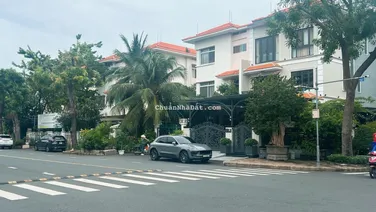 Bán nhà biệt thự song lập ,phú mỹ hưng ,quận 7,diện tích đất :220m2,giá :60.5 tỷ.sổ hồng.0902 949 ***