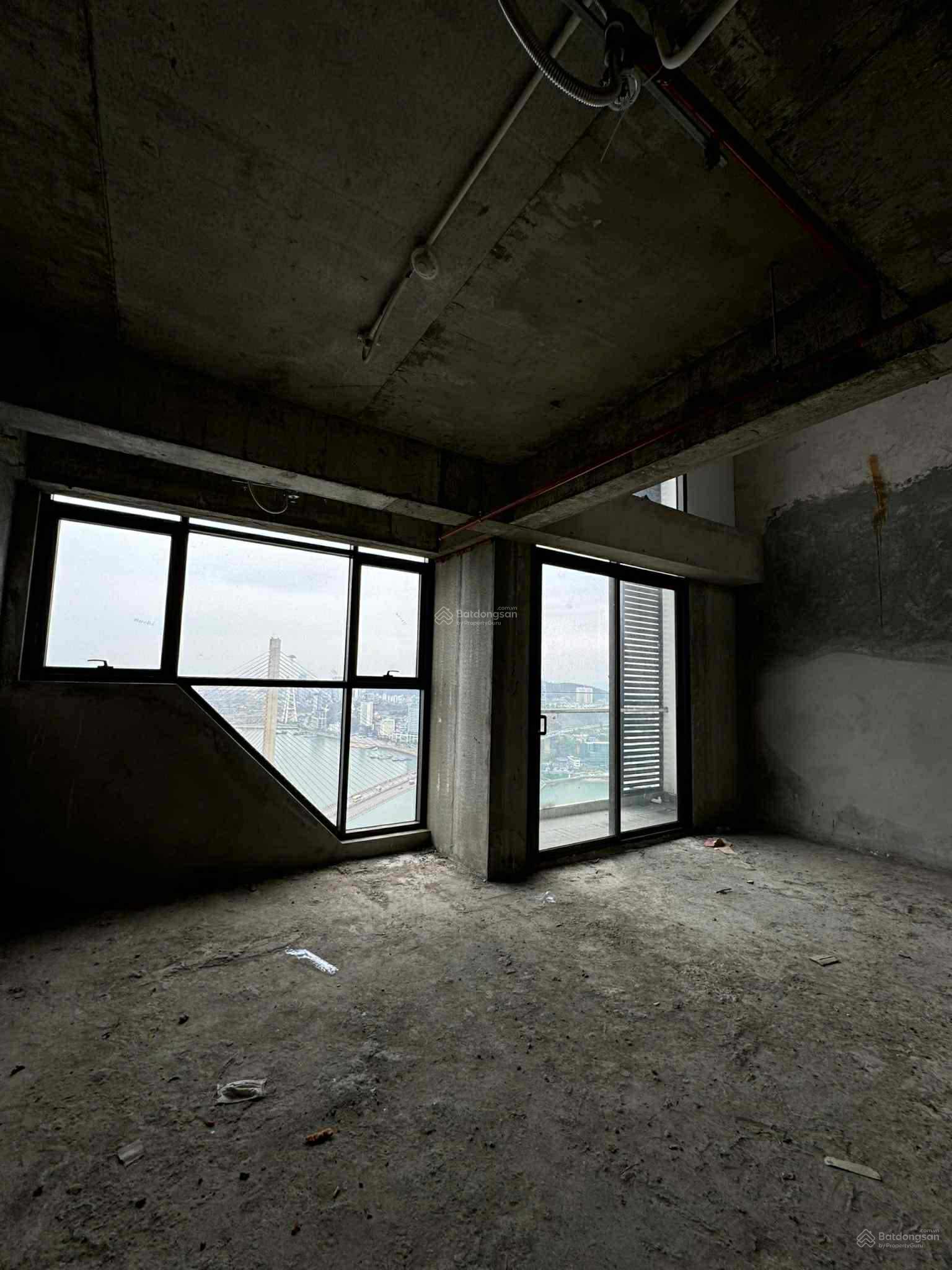 Cần bán cắt lỗ căn góc duplex 2 tầng view biển