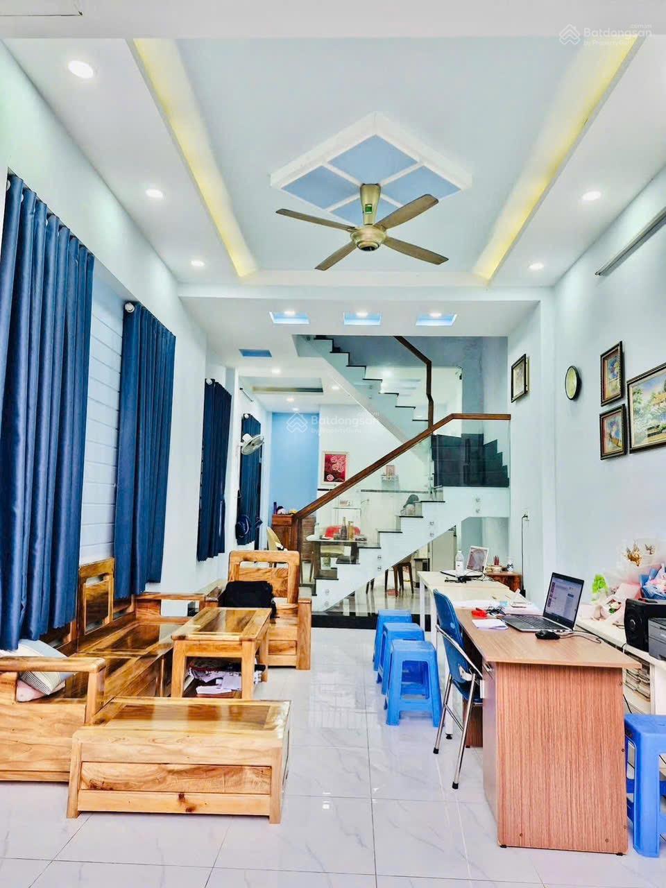 Nhà Linh Đông khu Phân lô 5,8x14 xây 1 trệt 2 lầu hoàn công Nhà Linh Đông khu Phân lô 5,8x14 xây 1 trệt 2 lầu hoàn công