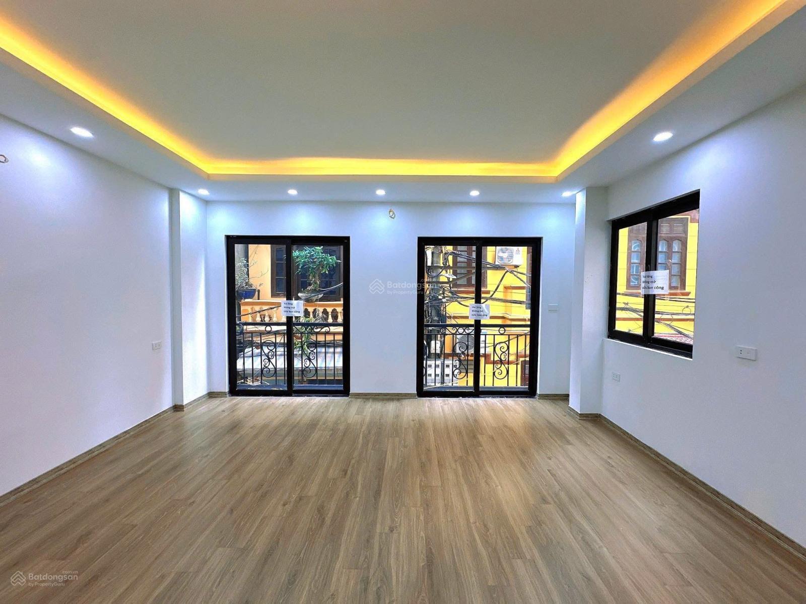 Bán nhà MỚI, THANG MÁY, Ô TÔ Gần phố khúc Thừa Dụ, Trương Công Giai :50m x7T, MT 4.5m sổ vuông đẹp