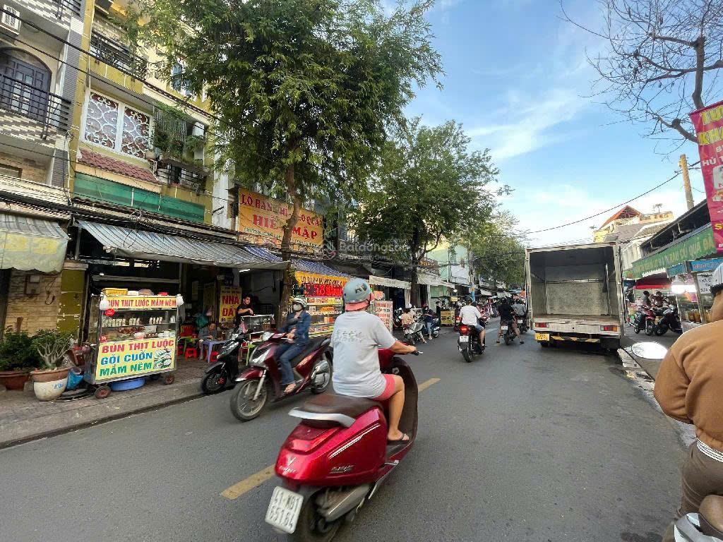 Mặt tiền Đại Lộ 3 DT 5,5mx26m đang có dòng tiền cho thuê 20tr/th. Giá 9,x tỷ Mặt tiền Đại Lộ 3 DT 5,5mx26m đang có dòng tiền cho thuê 20tr/th. Giá 9,x tỷ