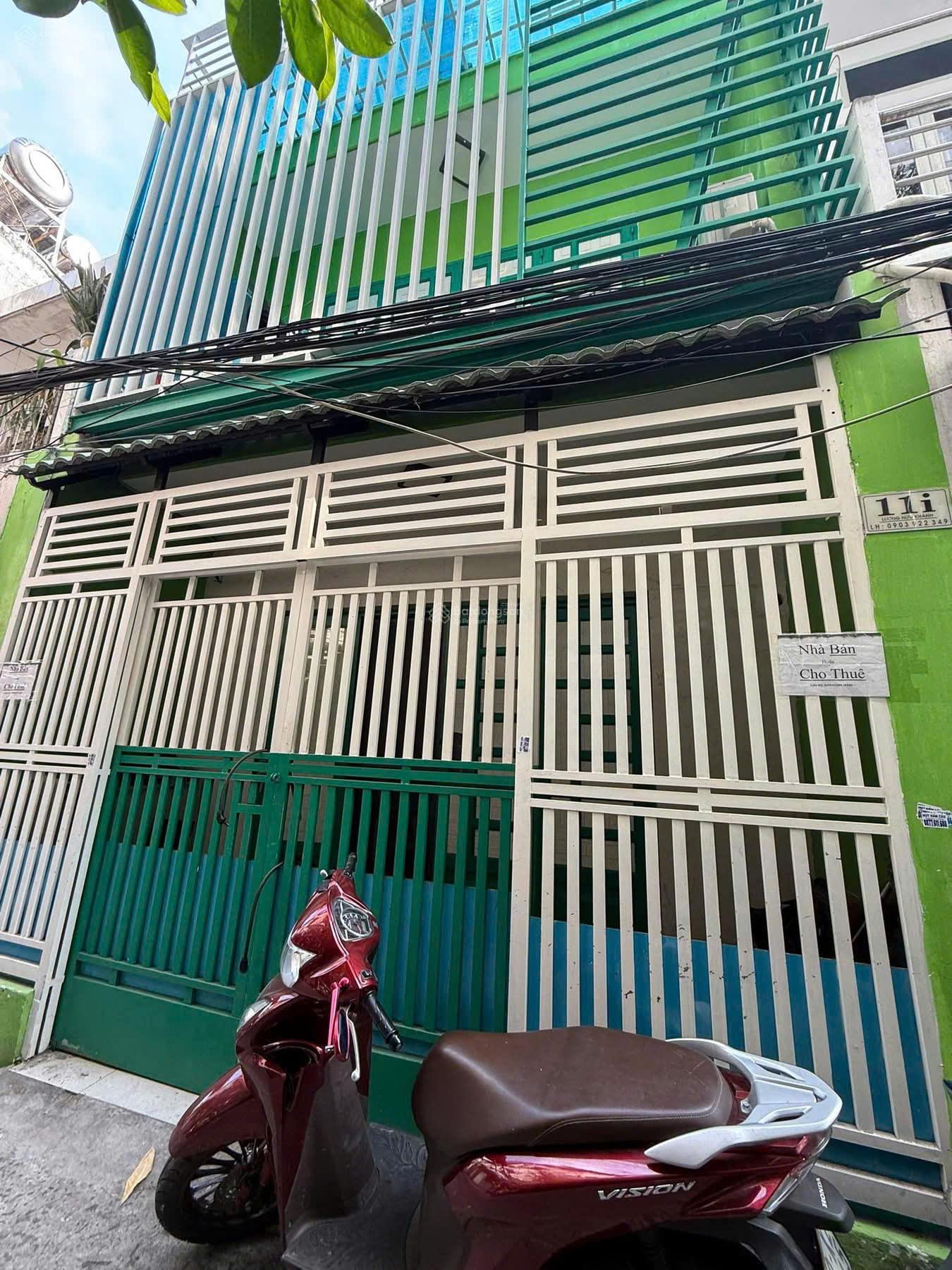 11 tỷ giảm còn 9,4 tỷ Bán nhà gần công viên 23/9 ngay trung tâm q1. 4,8 x 9m. cn 35 m2