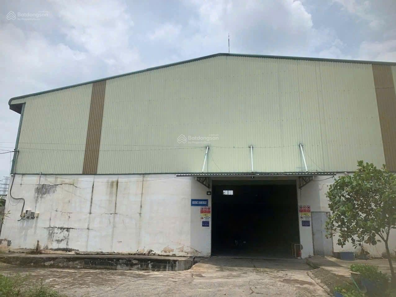 Chính chủ cho thuê nhà xưởng An Phú Đông, Quận 12. Đất: 2200m2, XD: 1130m2 PCCC. T. Động Chính chủ cho thuê nhà xưởng An Phú Đông, Quận 12. Đất: 2200m2, XD: 1130m2 PCCC. T. Động