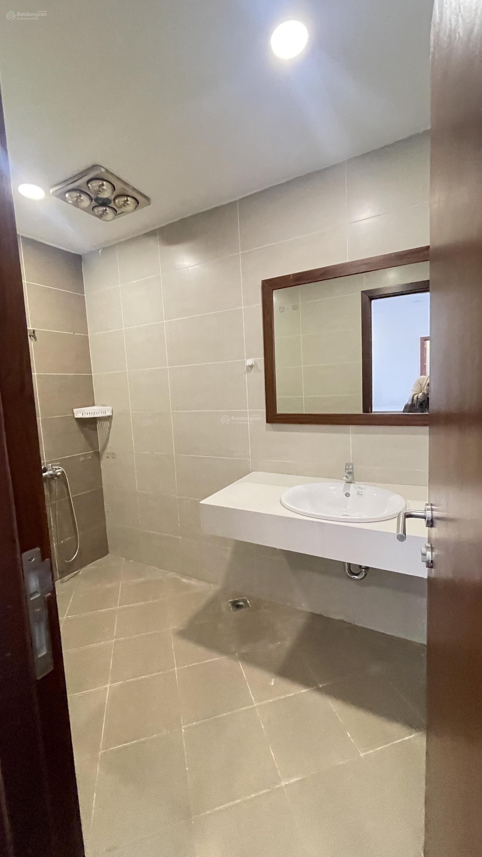 Cho thuê căn hộ chung cư Sky central 176 Định Công, Hoàng Mai 95m2 3pn full đồ 15tr Cho thuê căn hộ chung cư Sky central 176 Định Công, Hoàng Mai 95m2 3pn full đồ 15tr