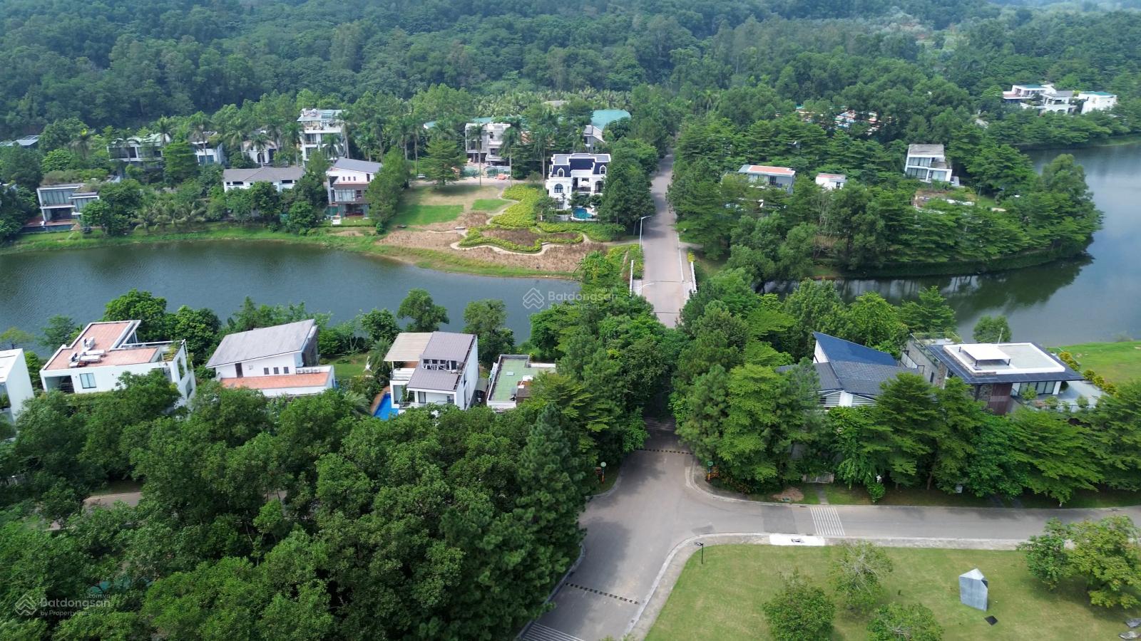 CẦN BÁN BIỆT THỰ 3 MẶT THOÁNG 300M2 +150M2 MR VIEW HỒ THIÊN YẾN  SỔ ĐỎ LÂU DÀI  FLAMINGO ĐẠI LẢI