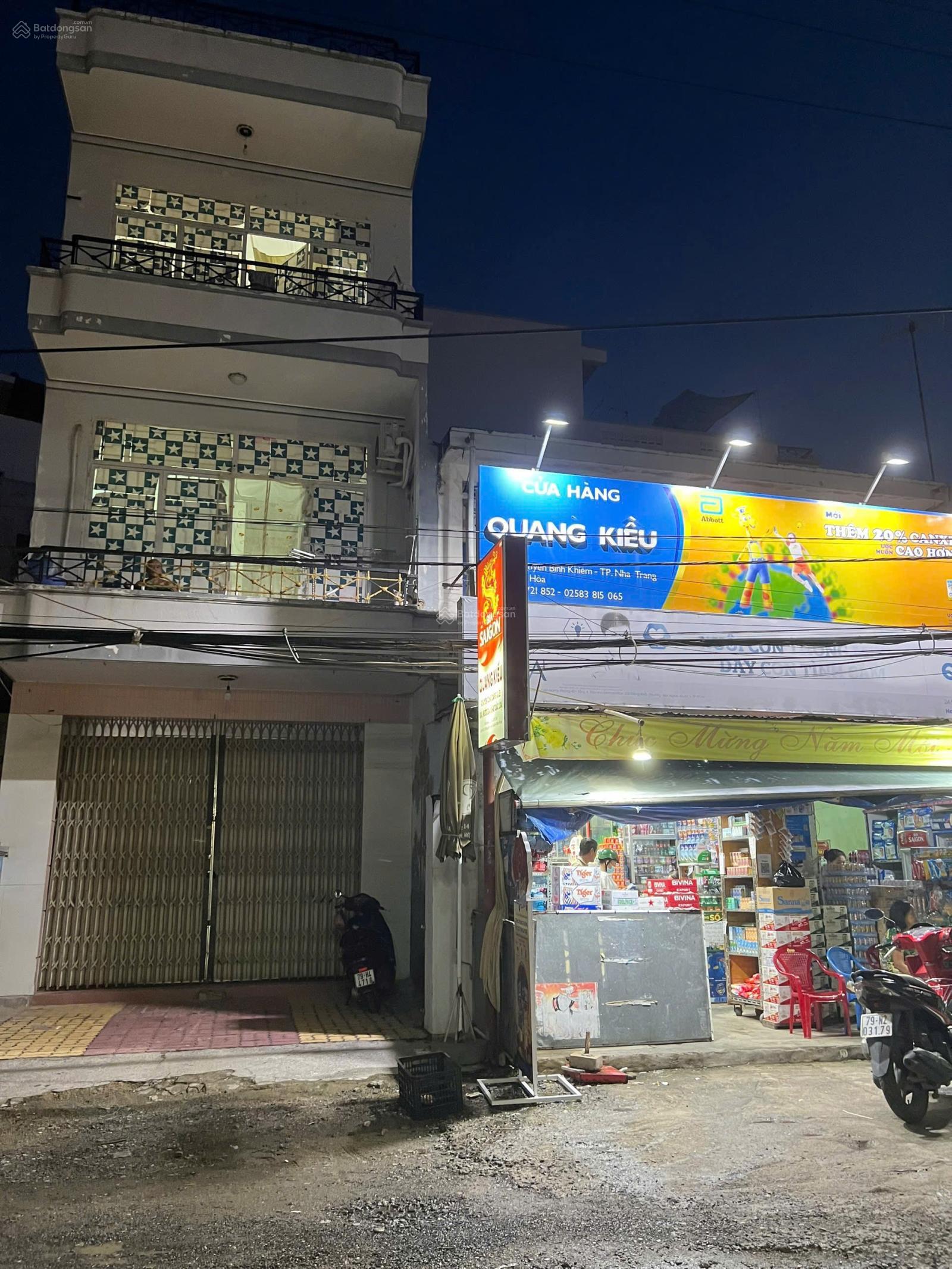 Nhà 3 tầng Nguyễn Bỉnh Khiêm, ra biển Trần Phú 400m. Giá: 11 tỷ