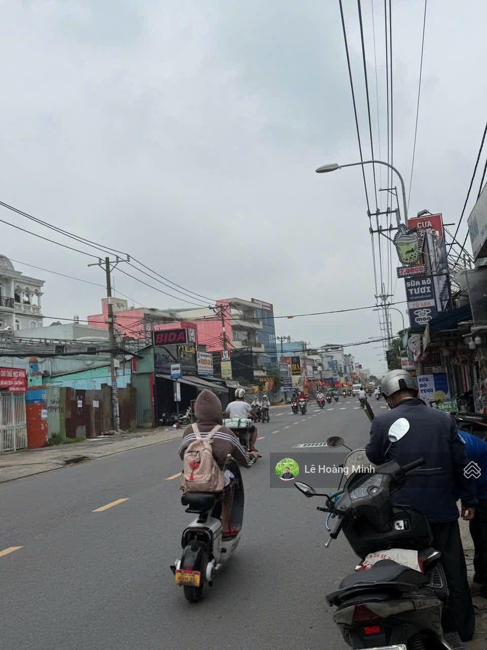 Nhà phố 3 tầng 4,5m x 31m. Mặt tiền Đường Nguyễn Ảnh Thủ khu sầm uất