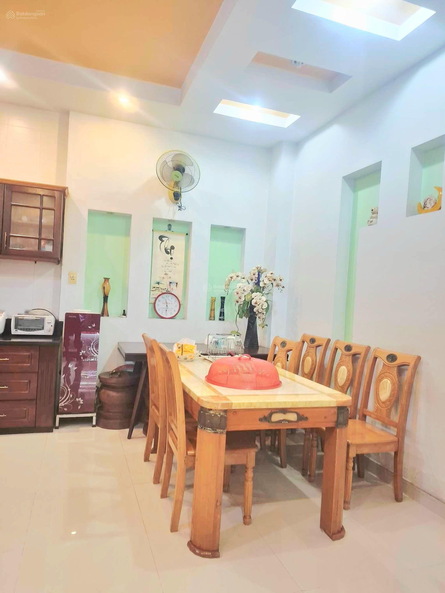 BÁN NHÀ 1/ Ở TÂN PHÚ - HXT 6M THÔNG 4 TẦNG 5.5x 17M