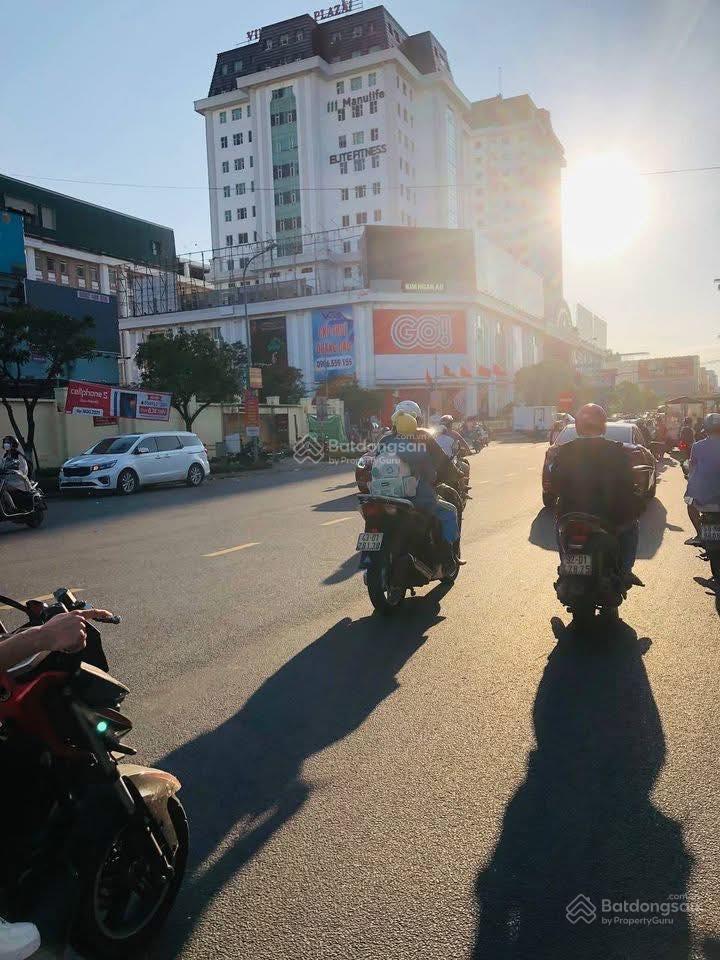 Cần bán nhà 3.5 tầng MT( Kẹp Kiệt) đường Hùng Vương.Phường Thanh Khê.Đà Nẵng. Cần bán nhà 3.5 tầng MT( Kẹp Kiệt) đường Hùng Vương.Phường Thanh Khê.Đà Nẵng.