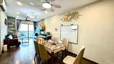 Giá tốt tôi cho thuê căn hộ 2 ngủ, DT 65m2, đủ đồ, nhà thoáng mát giá 13.5tr/th tại Gold Season