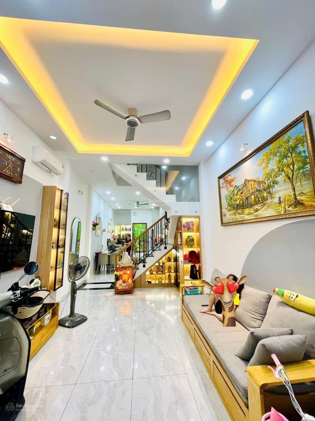 50m2 - Phan Đăng Lưu - cao ốc Satra Exim - 4 tầng - siêu mới - sát mặt tiền - hẻm rộng - 9,8 tỷ