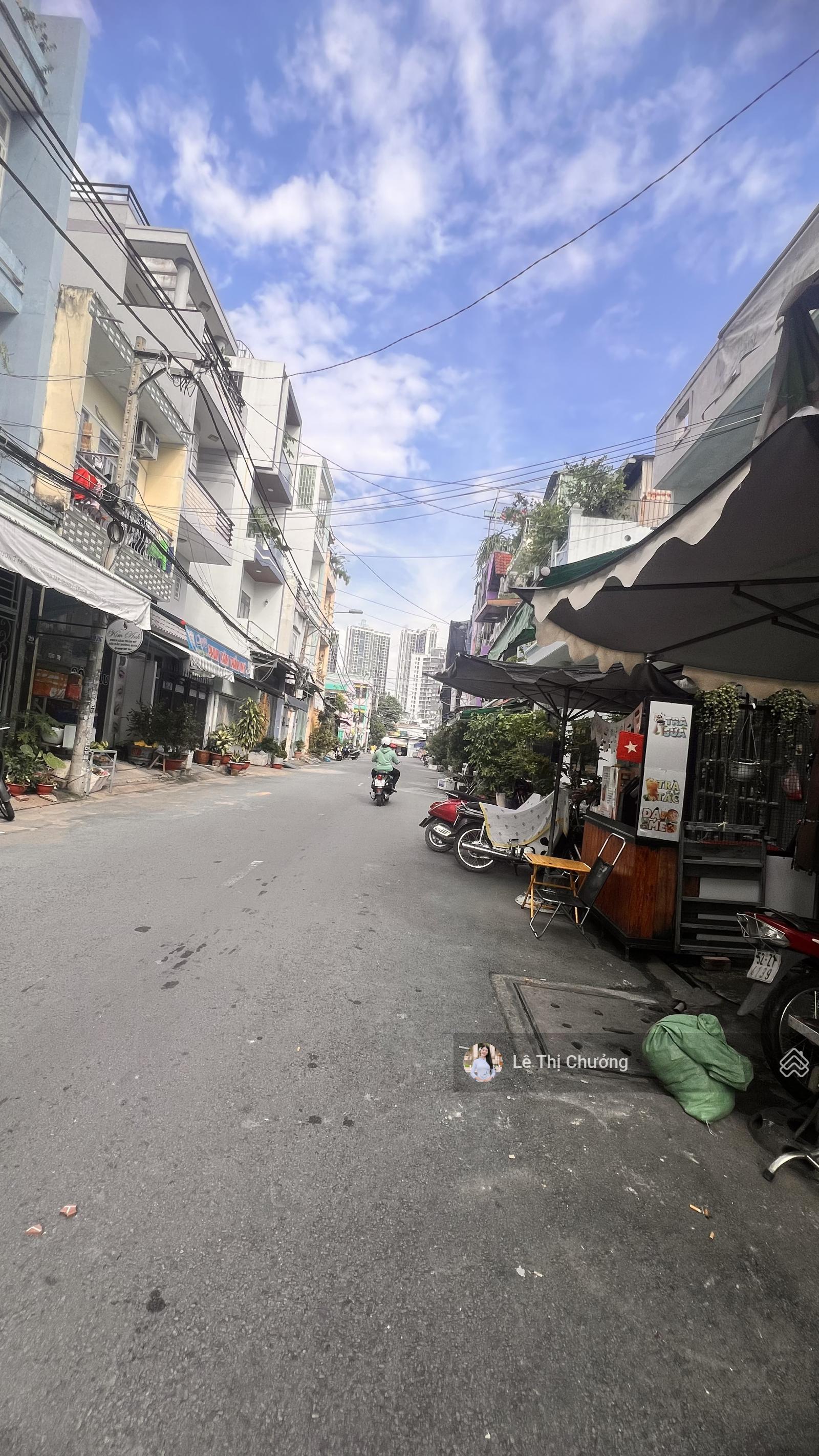 BÁN NHÀ MẶT TIỀN ĐƯỜNG SỐ QUẬN 4 -41M2-4TẦNG -5x8 - SÁT CÔNG VIÊN- Ô TÔ TRONG- HOÀN CÔNG - HƠN 8TỶ