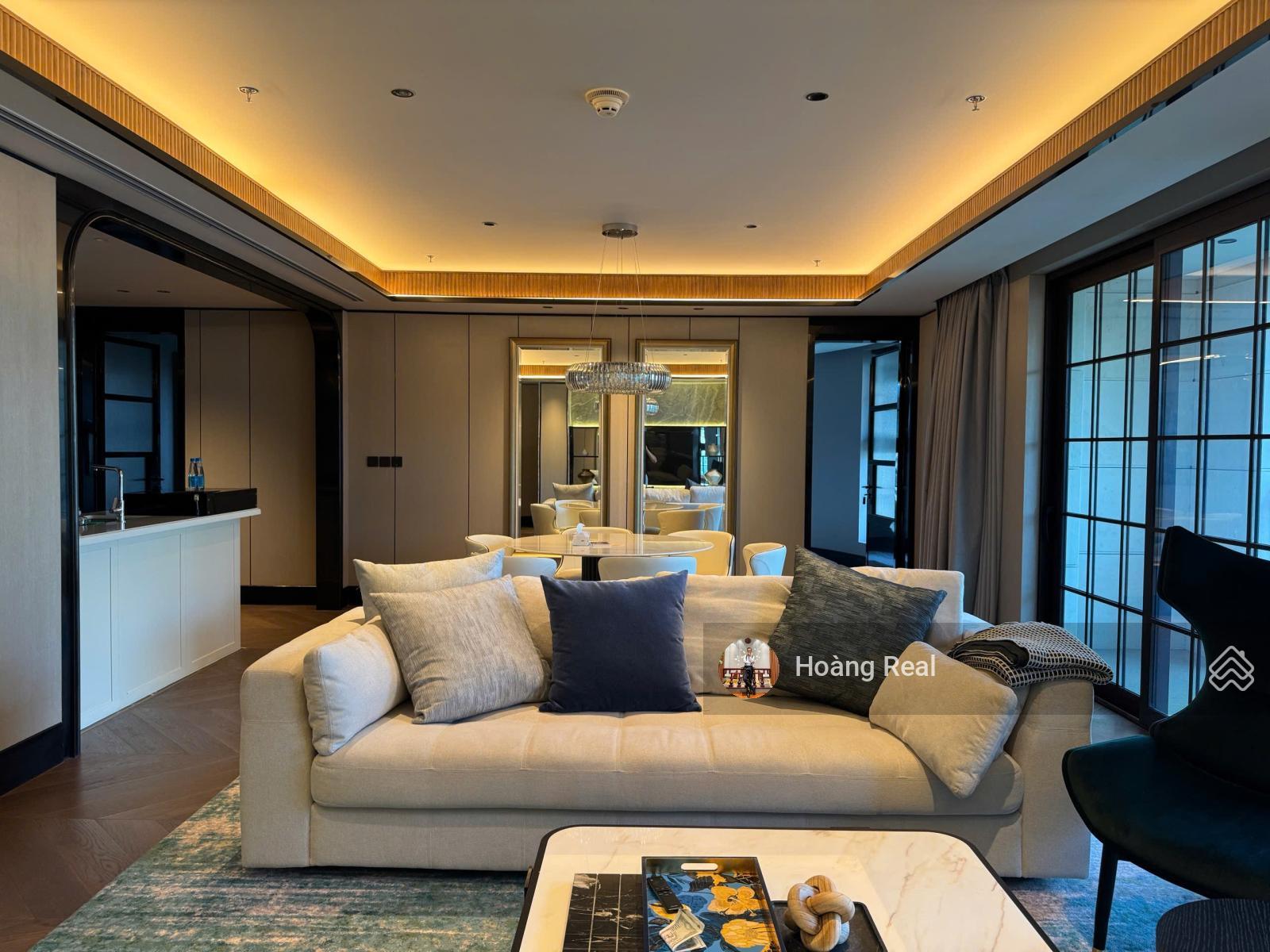 Rẻ Nhất! 3 phòng ngủ 151 m2 - Căn hộ Ritz - Carlton quản lý. Đầy đủ nội thất 6*. Có thể ở ngay Rẻ Nhất! 3 phòng ngủ 151 m2 - Căn hộ Ritz - Carlton quản lý. Đầy đủ nội thất 6*. Có thể ở ngay