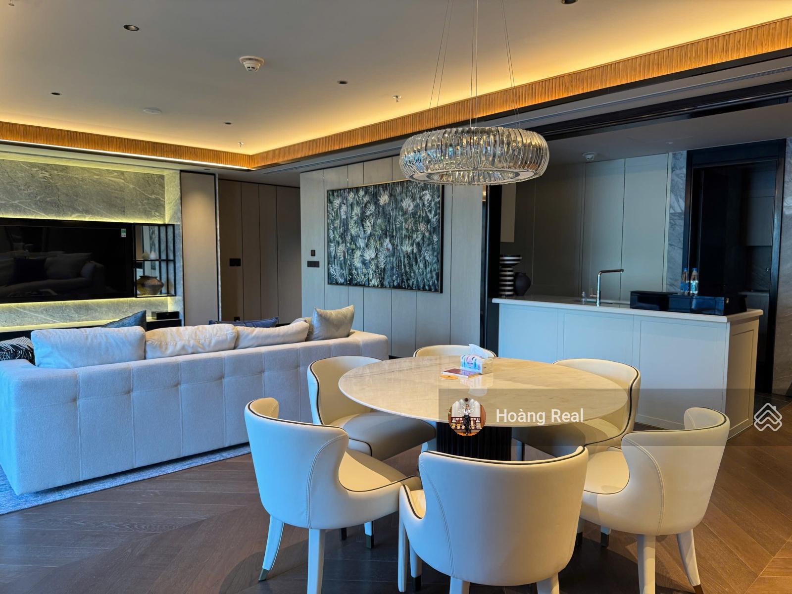 Rẻ Nhất! 3 phòng ngủ 151 m2 - Căn hộ Ritz - Carlton quản lý. Đầy đủ nội thất 6*. Có thể ở ngay Rẻ Nhất! 3 phòng ngủ 151 m2 - Căn hộ Ritz - Carlton quản lý. Đầy đủ nội thất 6*. Có thể ở ngay