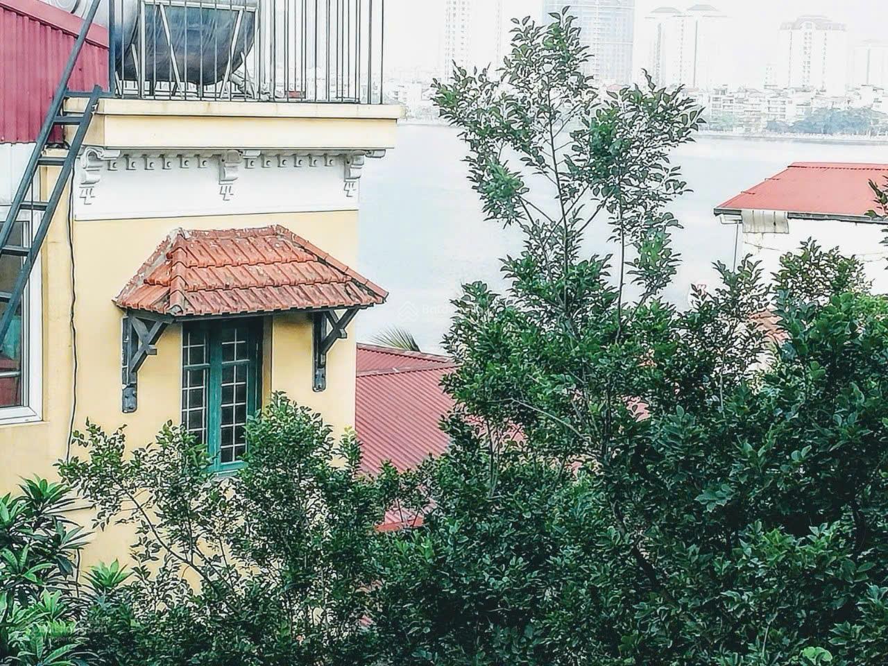 Siêu víp giá tốt nhất mặt phố Âu Cơ, mặt sau phố Từ Hoa, căn biệt thự 72m2 mặt tiền 5.5m x 4 tầng