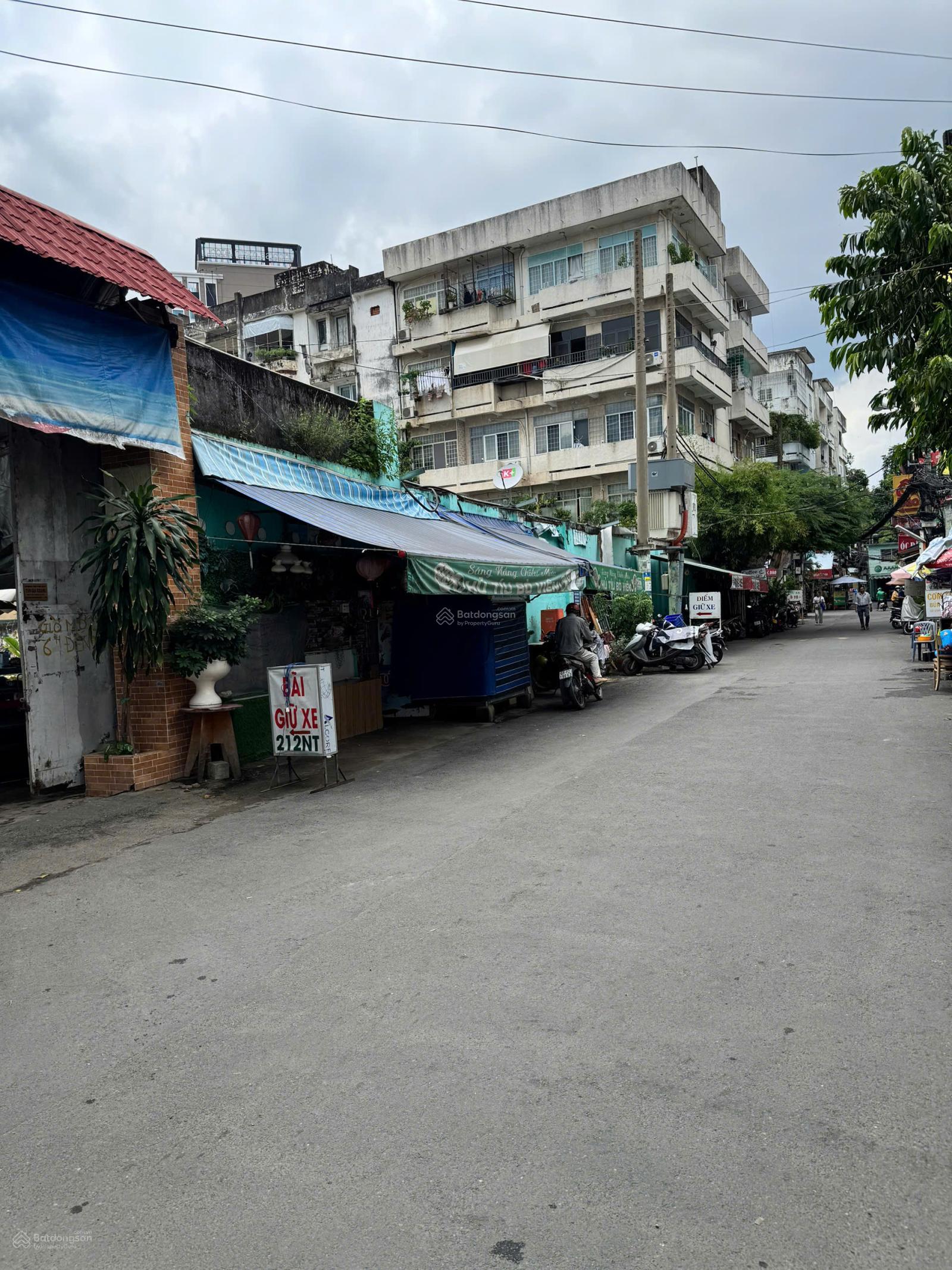 Chính Chủ Cần Bán CHDV 7 phòng ngủ 212B/D26 Nguyễn Trãi, Quận 1 - HDT 40tr giá 10 tỷ LH 0903 870 ***