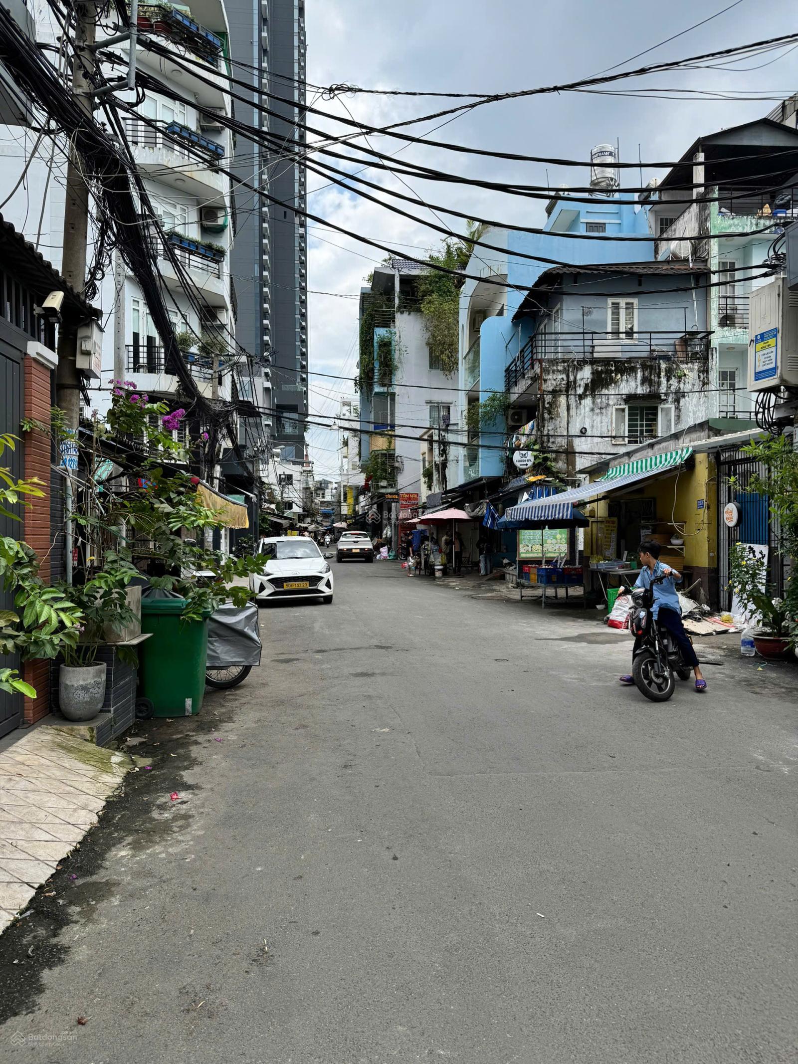 Chính Chủ Cần Bán CHDV 7 phòng ngủ 212B/D26 Nguyễn Trãi, Quận 1 - HDT 40tr giá 10 tỷ LH 0903 870 ***