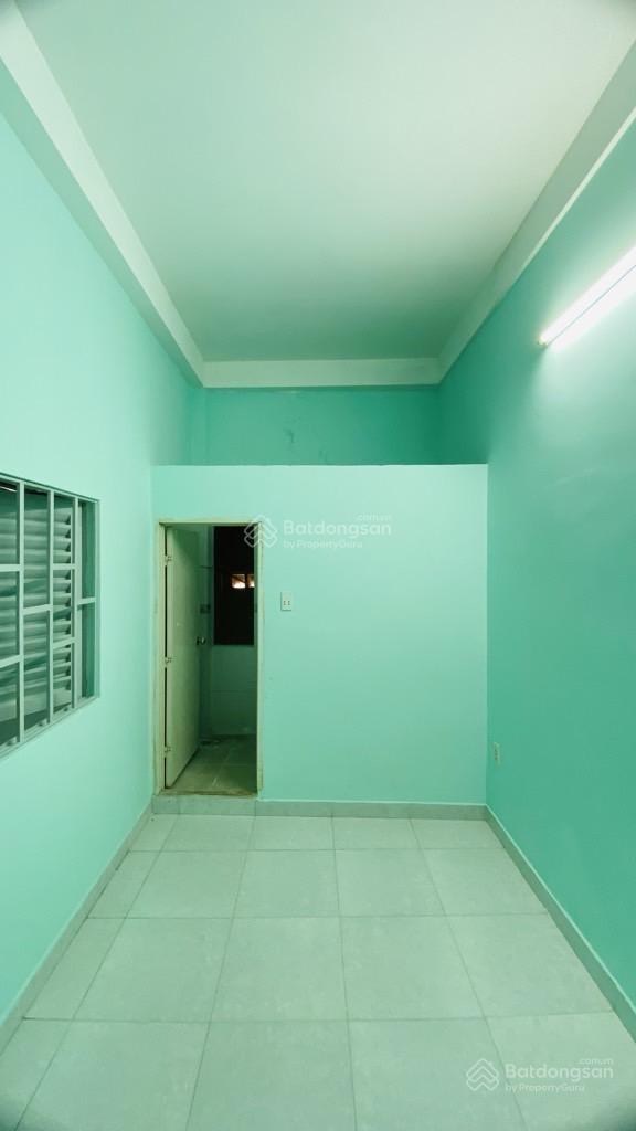 Kế bên Q1 - rẻ nhất khu vực chỉ 73tr/m2 - 3 tầng 136m2 - 13 phòng - dòng tiền 39tr. Giá 9.5 tỷ TL