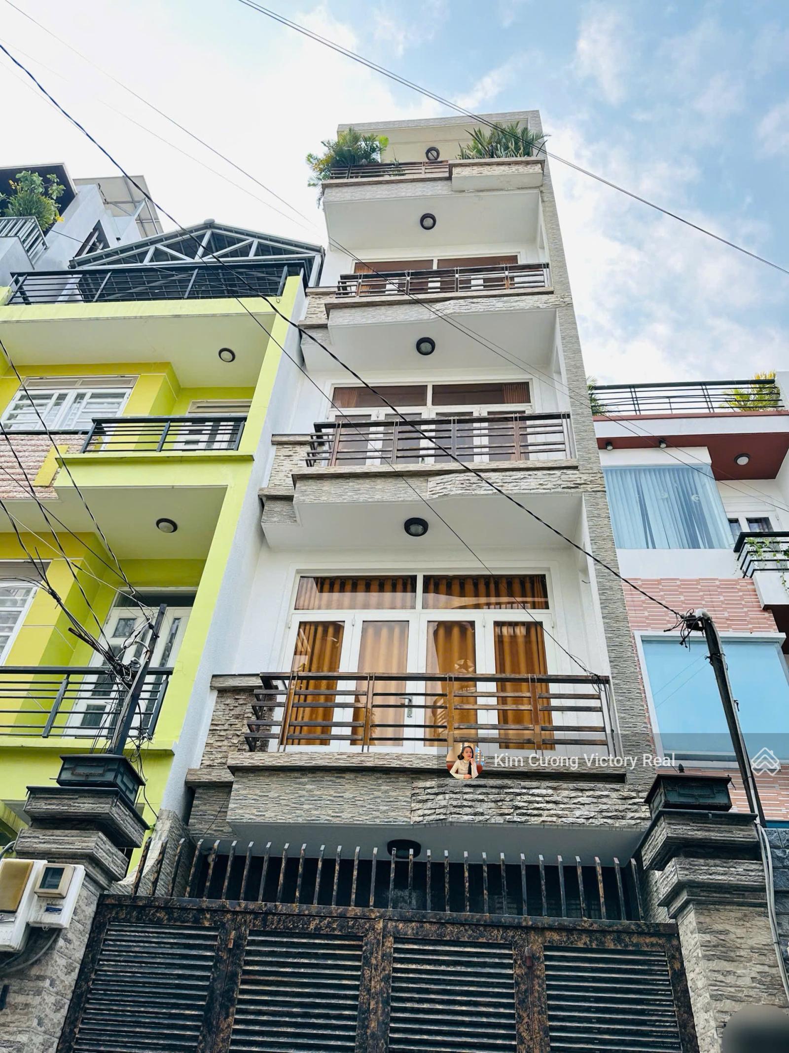 Chỉ 12.3 tỷ - bán nhà mặt tiền đường Nguyễn Bá Tòng, Lê Ngân - DT 72m2 4x18m, 3 lầu ST nhà đẹp