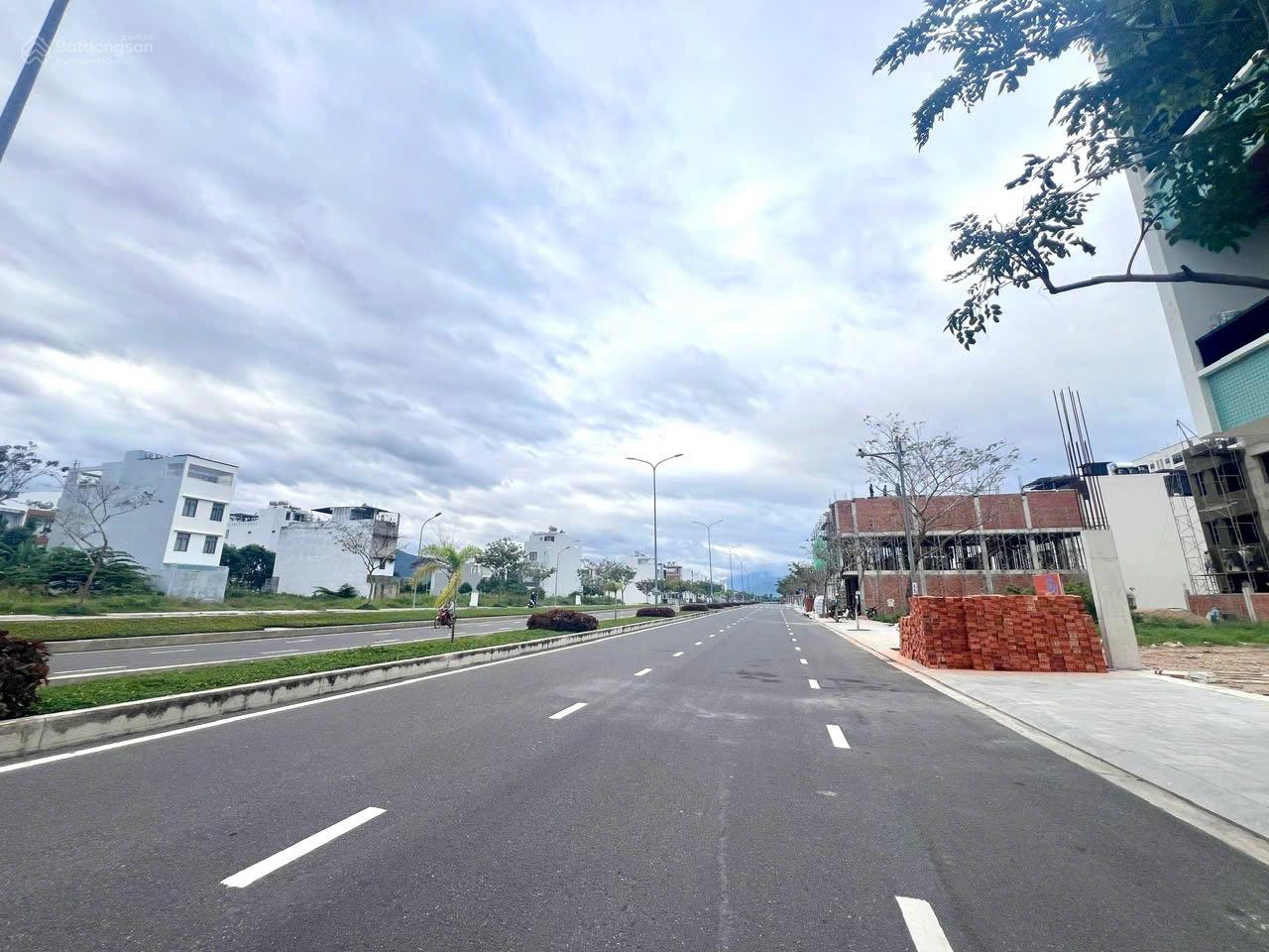 BÁN LÔ ĐẤT MẶT TIỀN T28 ( VÕ VĂN KIỆT ) KDT AN BÌNH TÂN TP NHA TRANG