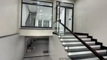 Cho thuê VP mới xây 100%, 1 hầm 4 tầng, DTSD 350m2 giá 55tr/th khu Thạnh Mỹ Lợi Q. 2, LH 0936 890 ***