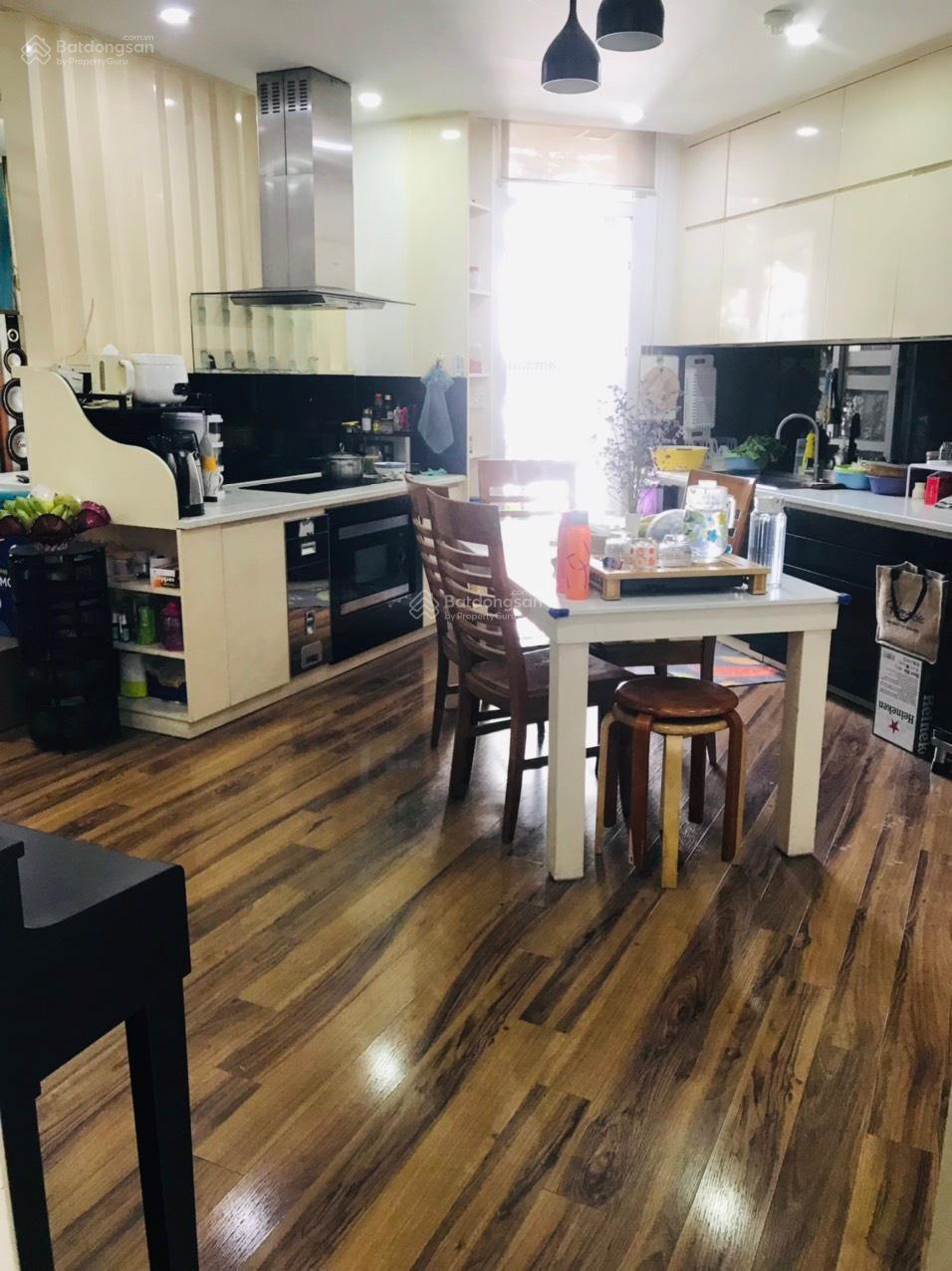 Bán căn hộ Hà Đô Nguyễn Văn Công - 92m2/3PN giá 6 tỷ - 0908 879 *** Tuấn