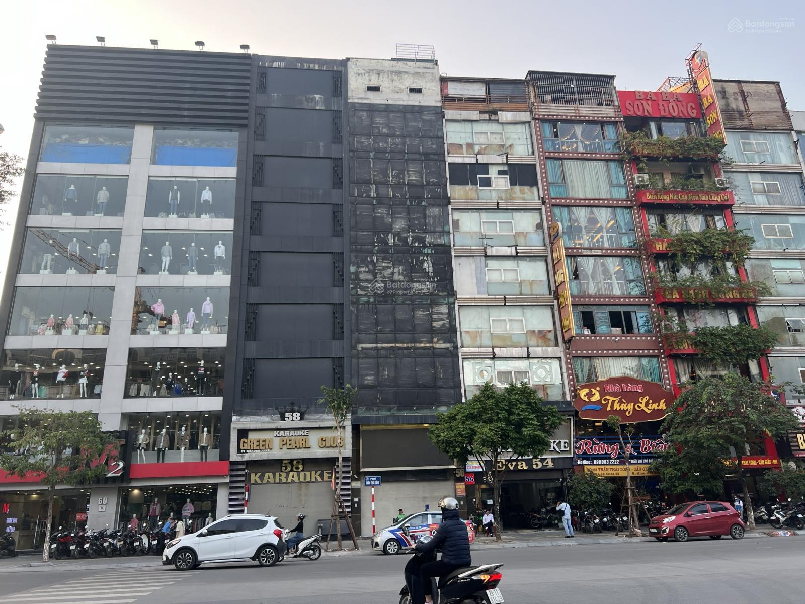 Bán gấp nhà phố Trần Thái Tông 107 tỷ 260m2, mặt tiền 9m đường hè 3 ô tô phong thủy tốt vj trí đẹp