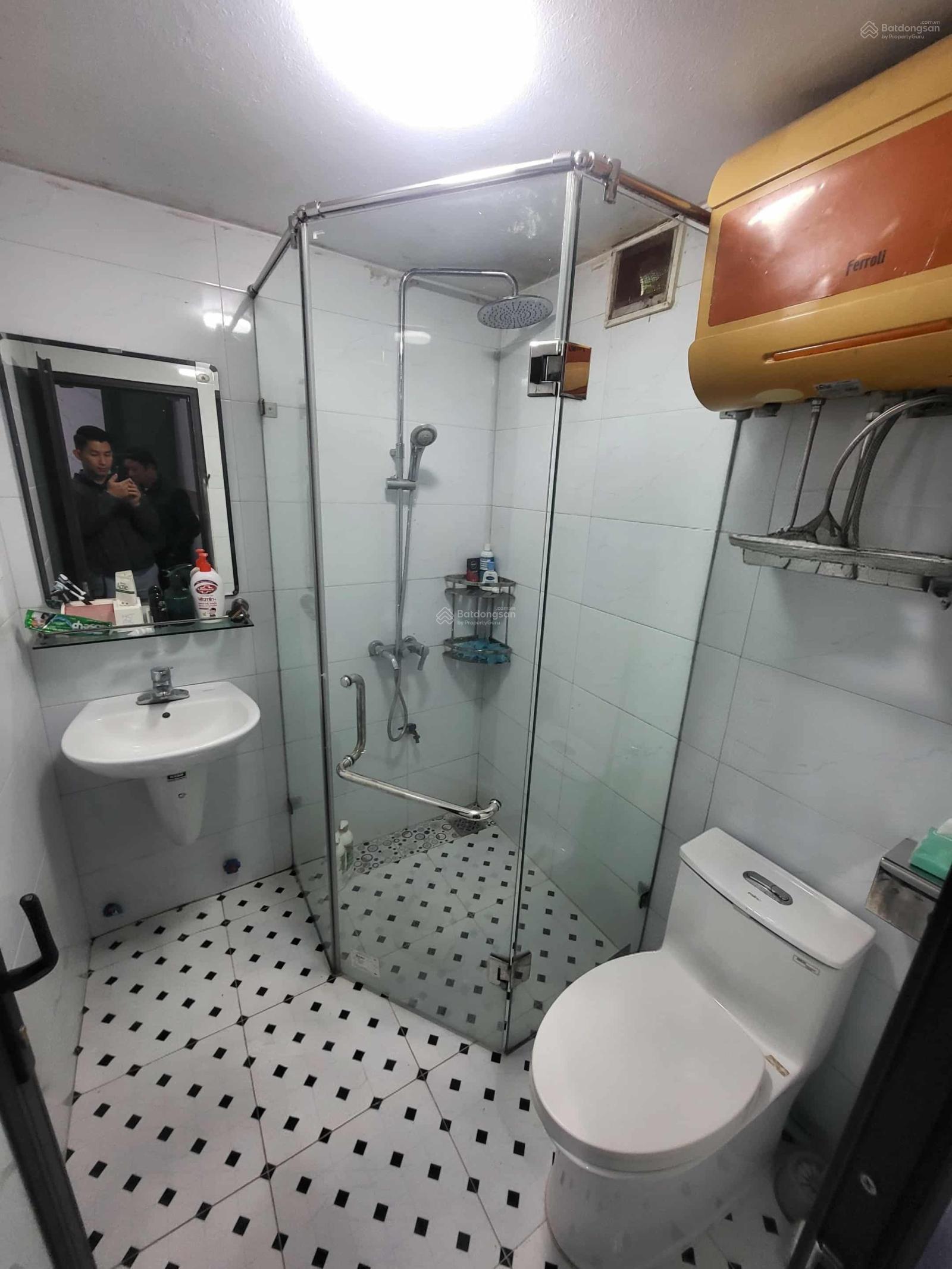 Cho thuê nhà chính chủ Tây Hồ, Hà Nội. Địa chỉ: Tô Ngọc Vân, Quảng An, Tây Hồ nhà 1 tầng