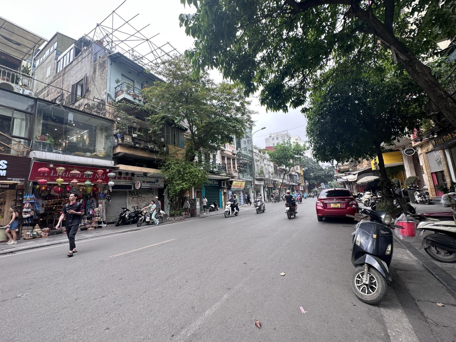 Siêu phẩm vị trí kim cương nhà phố Hàng Gai - vài bước ra Hồ Gươm - full thổ cư - 7 nổi 1 hầm Siêu phẩm vị trí kim cương nhà phố Hàng Gai - vài bước ra Hồ Gươm - full thổ cư - 7 nổi 1 hầm