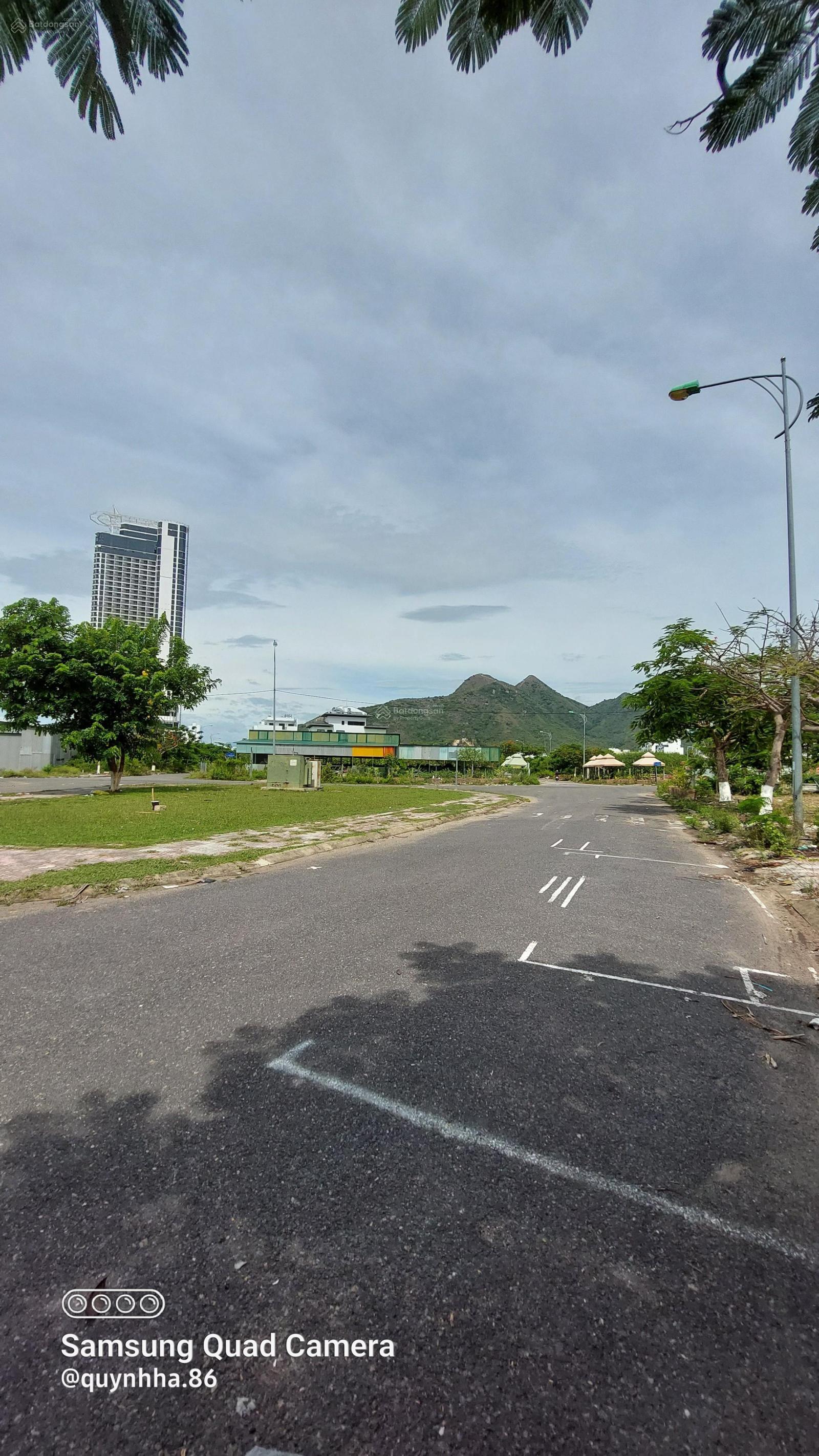 Bán cặp lô biệt thự đối diện công viên Đường Huỳnh Văn Nghệ, khu đô thị mới Vĩnh Hòa(lấn biển), NT Bán cặp lô biệt thự đối diện công viên Đường Huỳnh Văn Nghệ, khu đô thị mới Vĩnh Hòa(lấn biển), NT