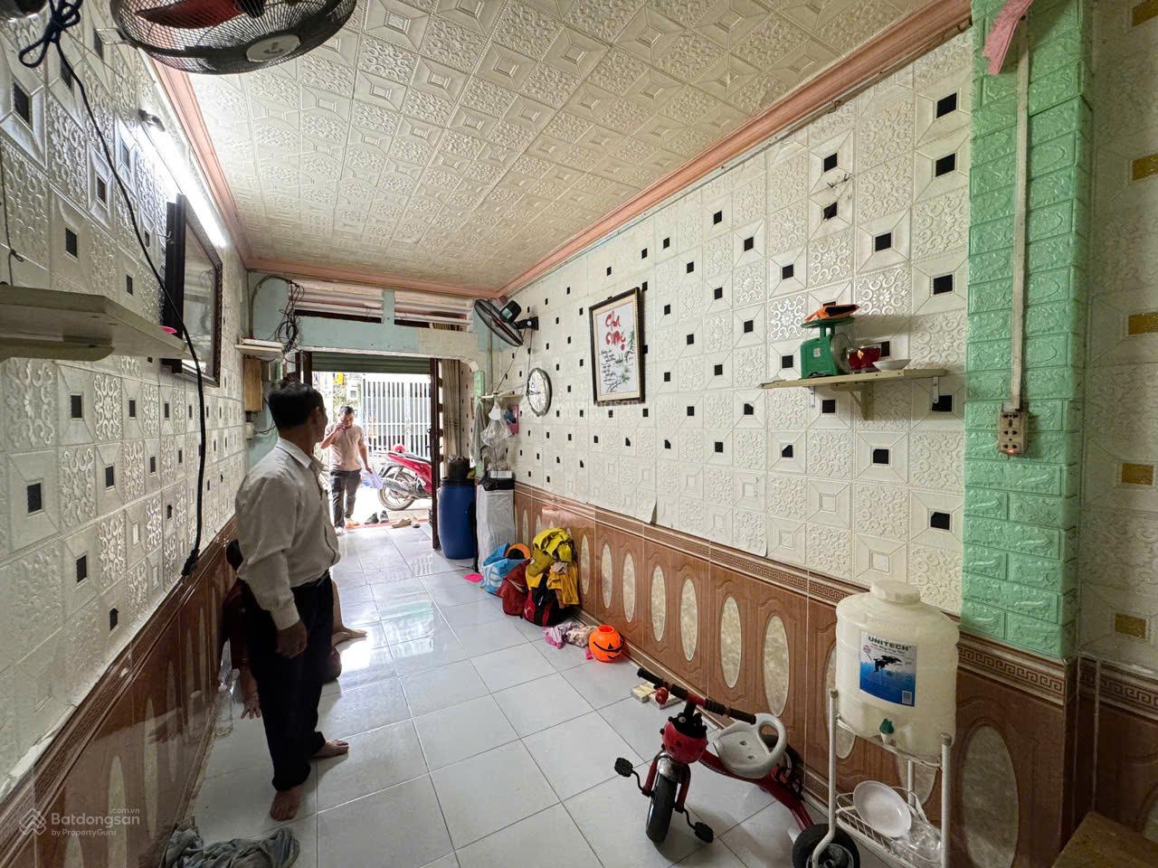 Nhà Riêng 3 tầng Phường Linh Xuân, Thủ Đức, sử dụng 66m2, sổ hồng riêng, chỉ 2.5 tỷ Nhà Riêng 3 tầng Phường Linh Xuân, Thủ Đức, sử dụng 66m2, sổ hồng riêng, chỉ 2.5 tỷ