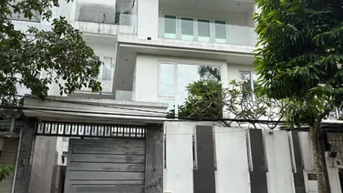 Bán biệt thự mặt tiền view sông Bình Hưng, Bình Chánh, 9x20m, 4 tầng, nhỉnh 16 tỷ