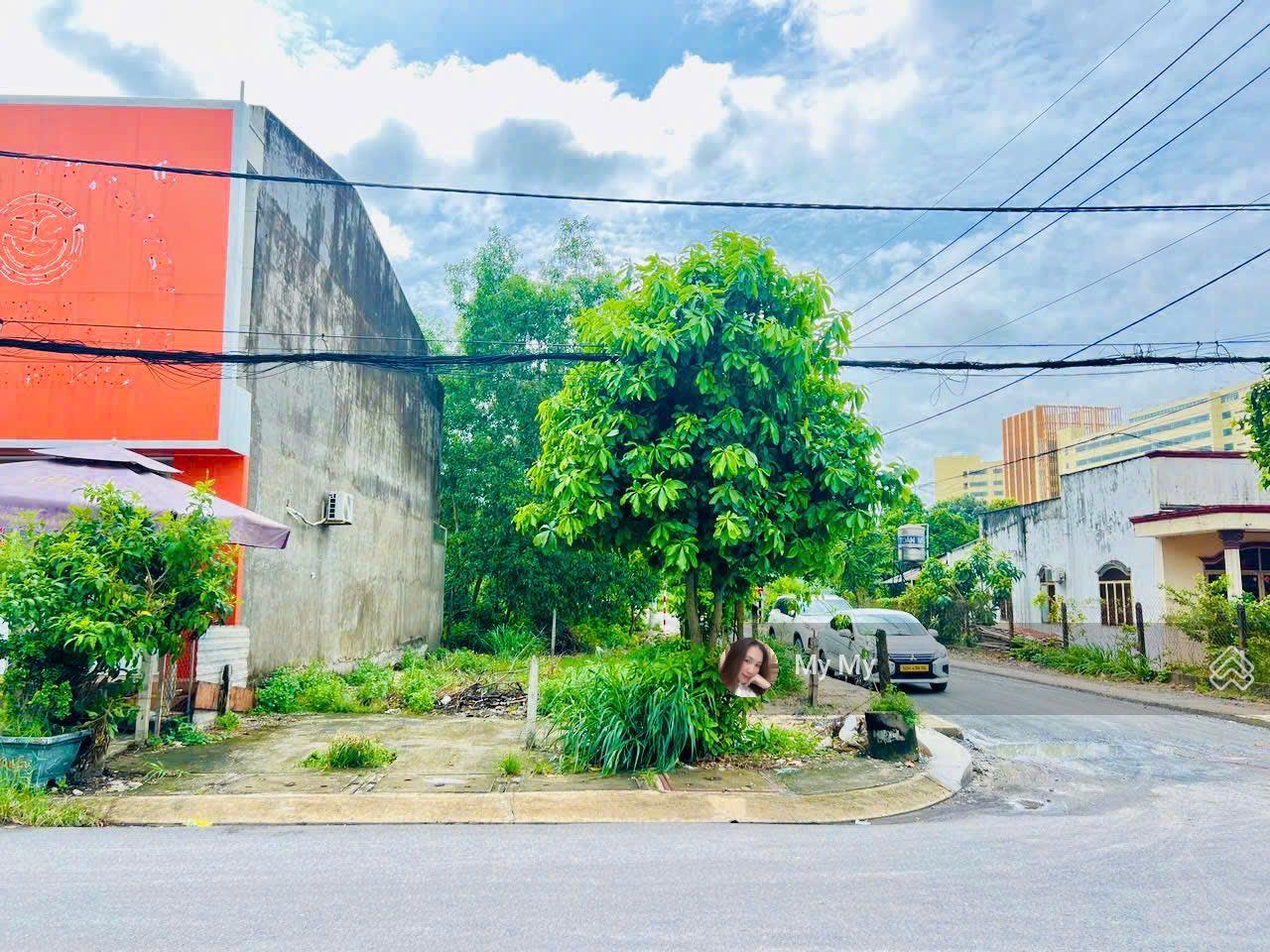 Lô góc 2 mặt tiền 210m2/850 triệu đường Nguyễn Văn Hoài, sát vách bệnh viện Củ Chi, sổ sẵn